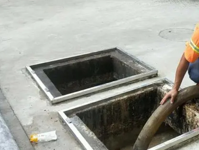 措美化粪池清理