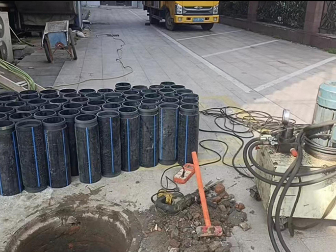 措美PE置换管厂家 DN315置换管 非开挖管短管置换